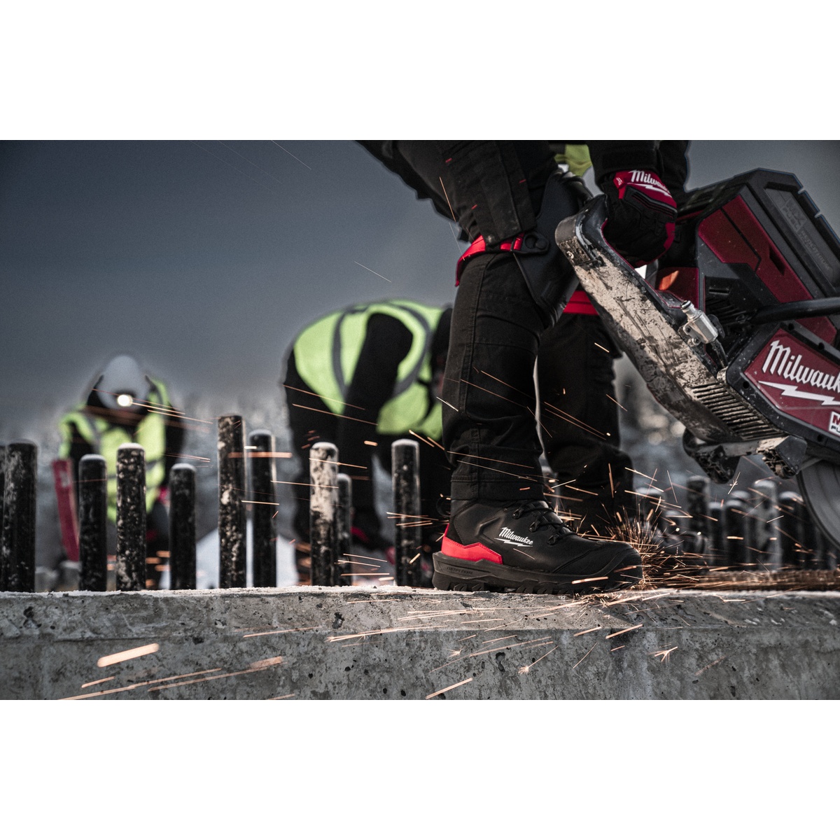 Milwaukee ARMOURTRED™ S3S Sicherheits-Schnürstiefel Leder schwarz Größe 48 - 1 Stk.