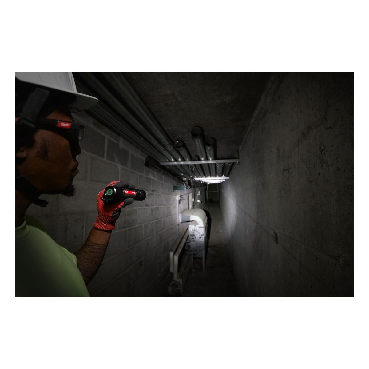 Milwaukee USB Akku-Taschenlampe L4FL2000-301 - 1 Stk.