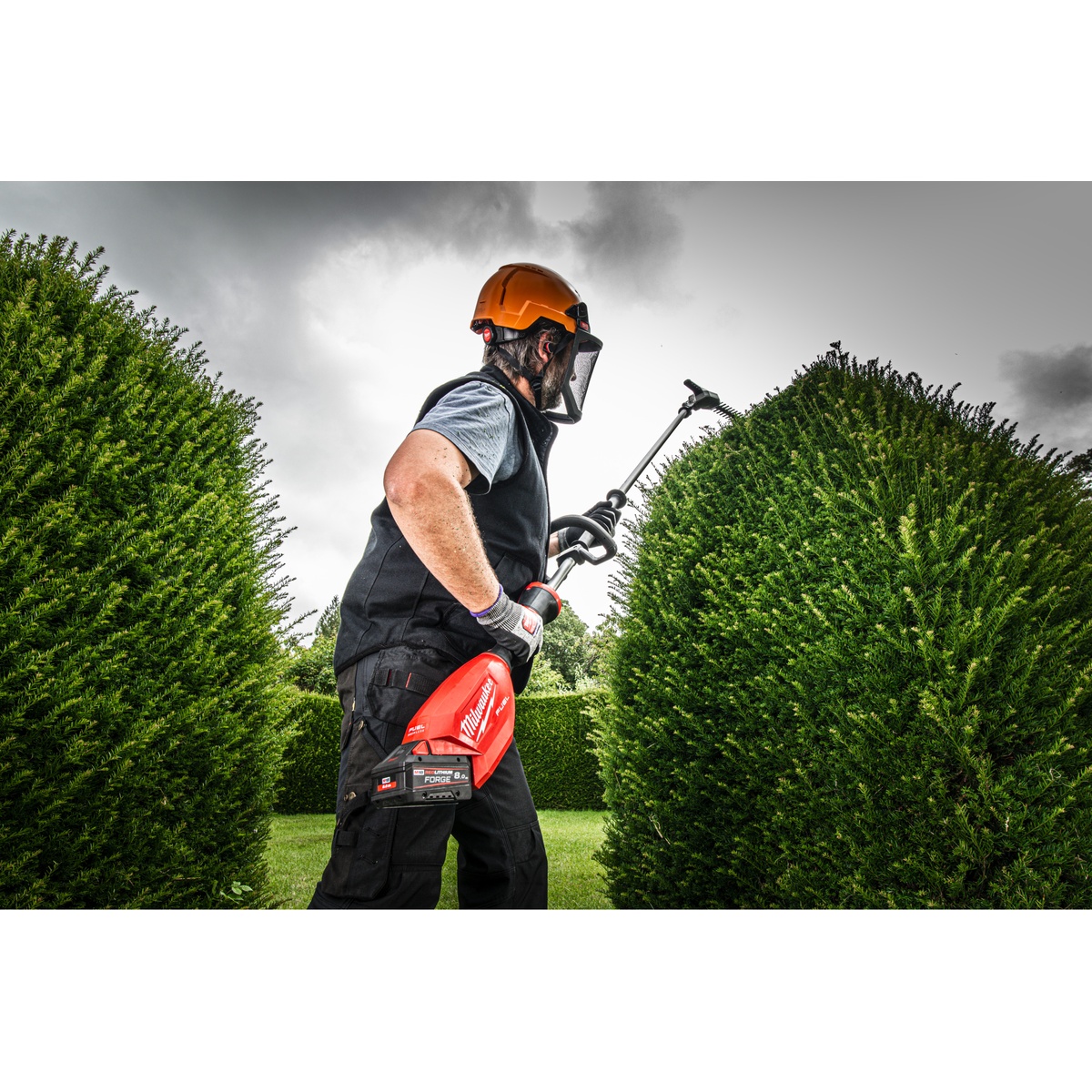 Milwaukee M18 FUEL Akku-Stabheckenschere 216 cm M18FHETE22-0 - 1 Stk. Milwaukee M18 FUEL Akku-Stabheckenschere 216 cm M18FHETE22-0 - 1 Stk.