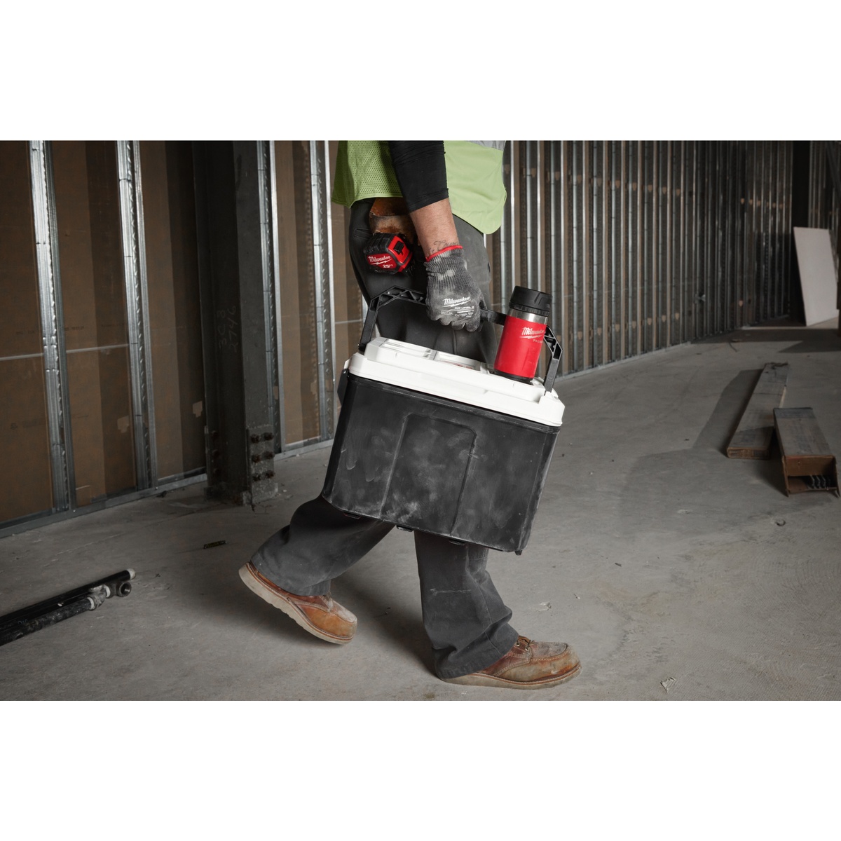 Milwaukee PACKOUT Isolierbecher 355 ml, mit Trinkdeckel, rot - 1 Stk. Milwaukee PACKOUT Isolierbecher 355 ml, mit Trinkdeckel, rot - 1 Stk.