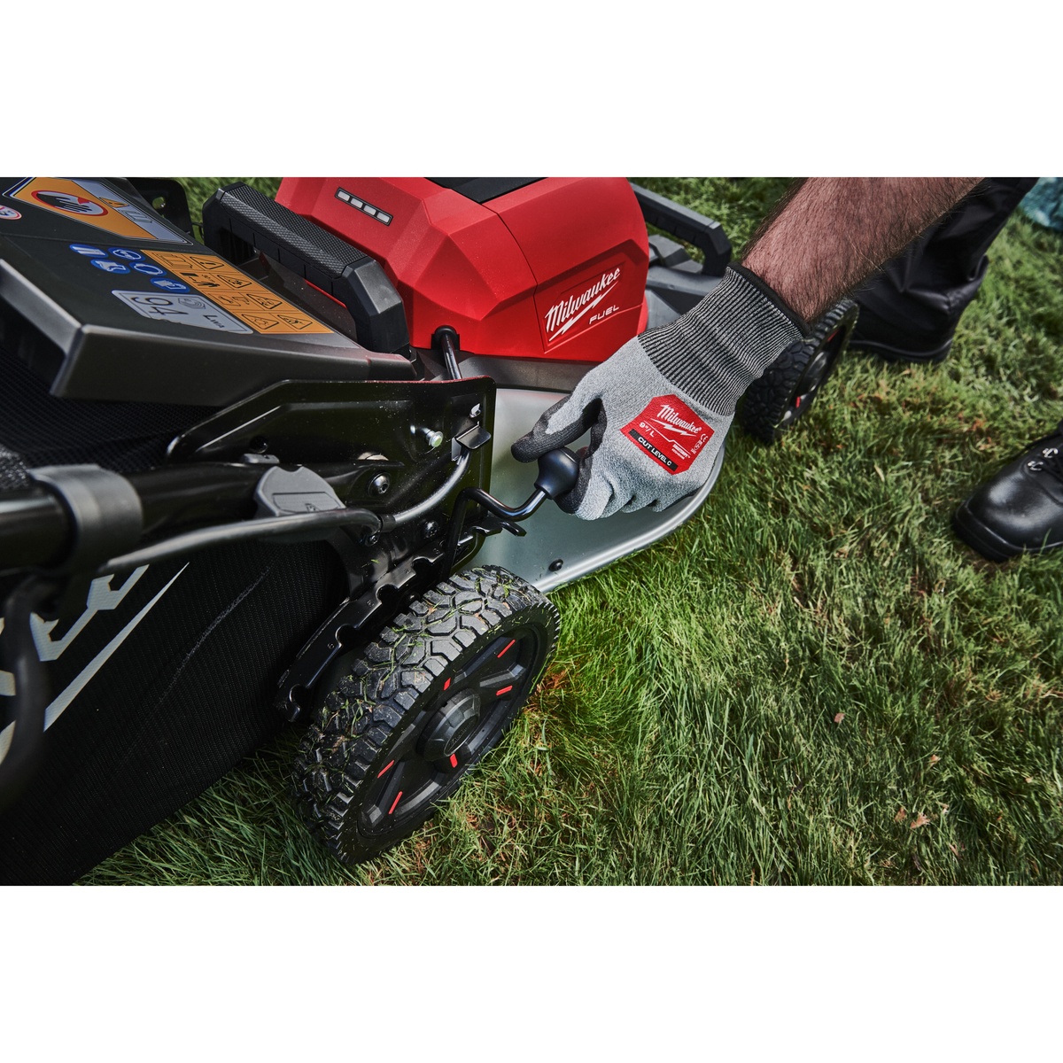 Milwaukee M18 FUEL Akku-Rasenmäher M18F2LM46-0 - 1 Stk.