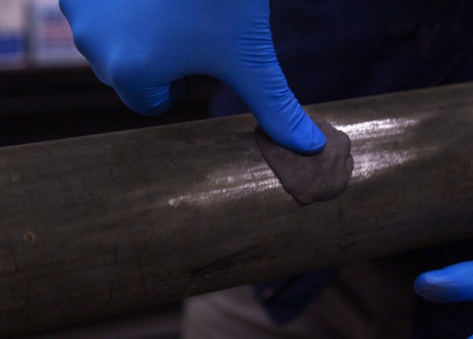 WEICON Repair Stick Stahl, Reparaturknete mit Trinkwasserzulassung, 115 g, dunkelgrau