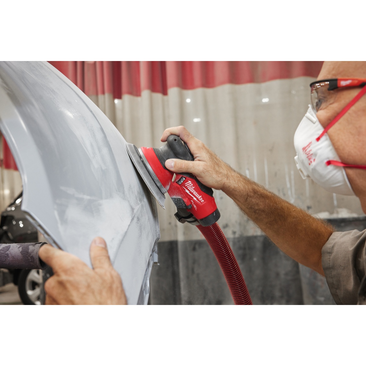 Milwaukee M12 FUEL Akku-Exzenterschleifer 150 mm M12FROS5-0 - 1 Stk. Milwaukee M12 FUEL Akku-Exzenterschleifer 150 mm M12FROS5-0 - 1 Stk.