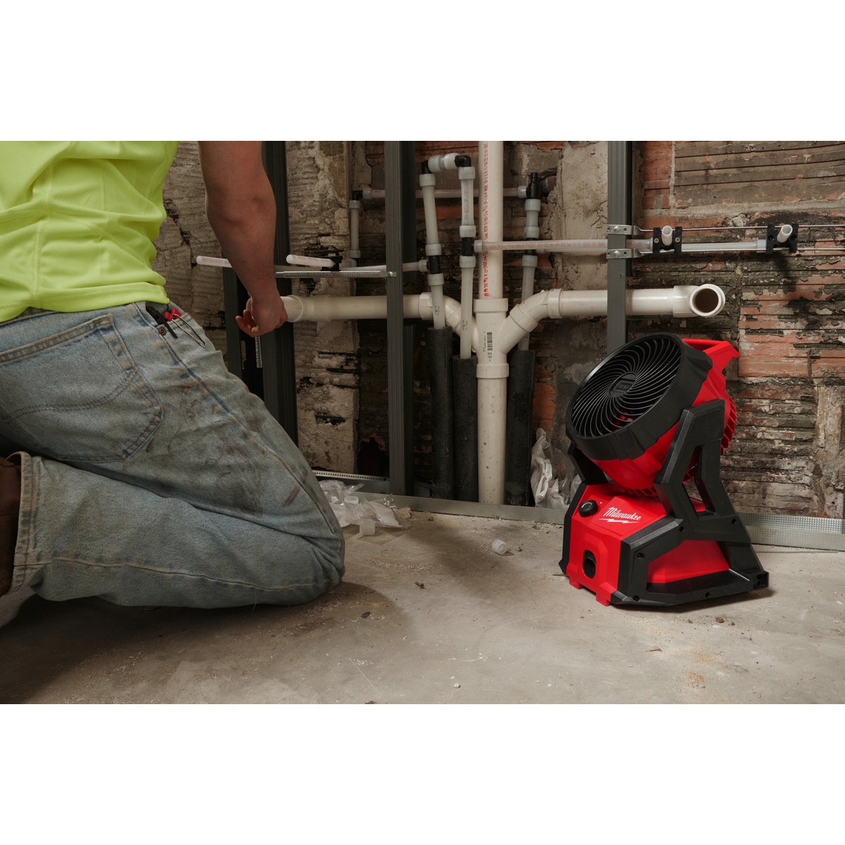 Milwaukee M18 Akku-Ventilator M18AFG2-0 - 1 Stk. Milwaukee M18 Akku-Ventilator M18AFG2-0 - 1 Stk.
