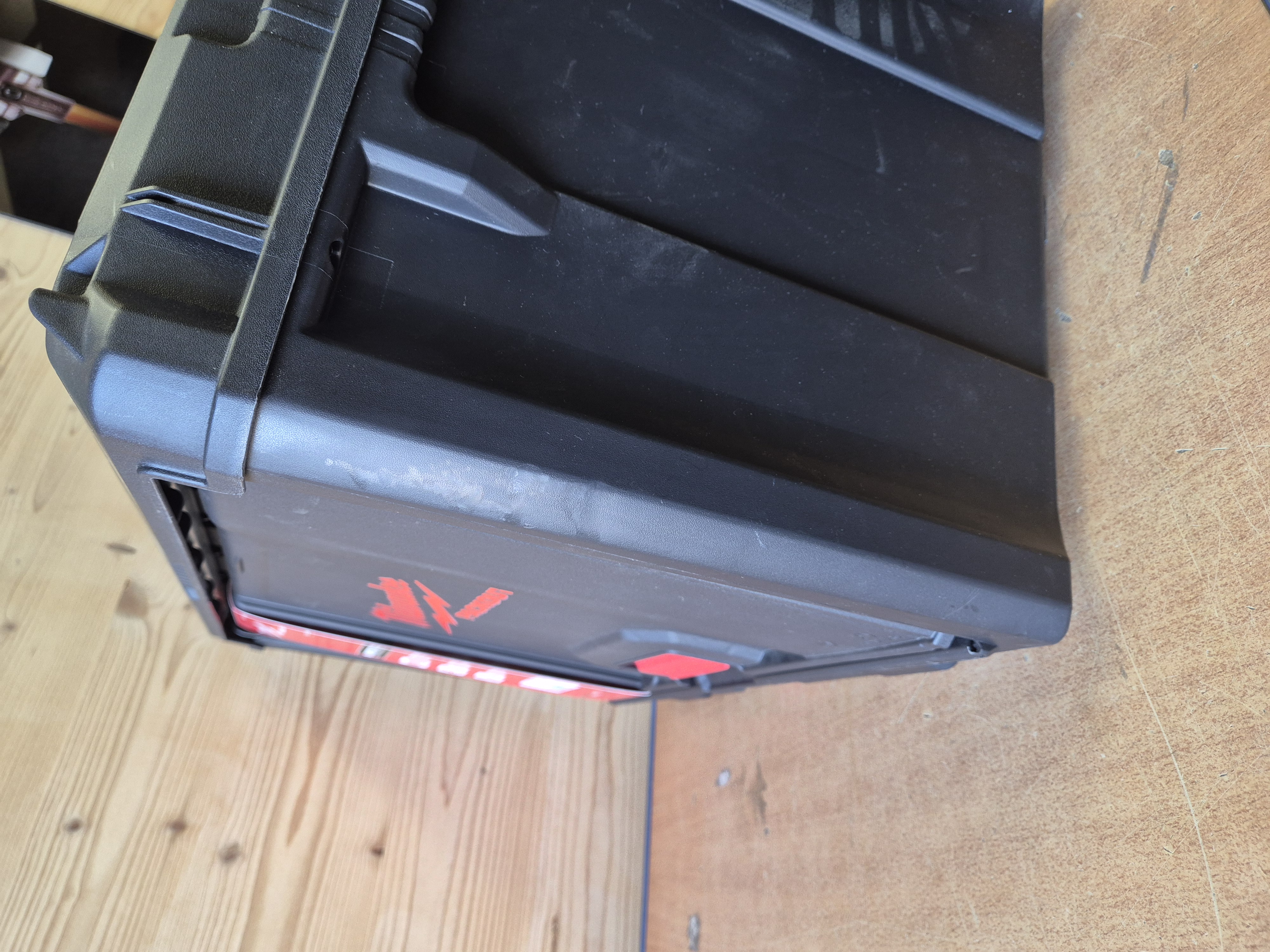Milwaukee PACKOUT Koffer Frontlader 510 x 380 x 400 mm - 1 Stk. (Gebraucht)