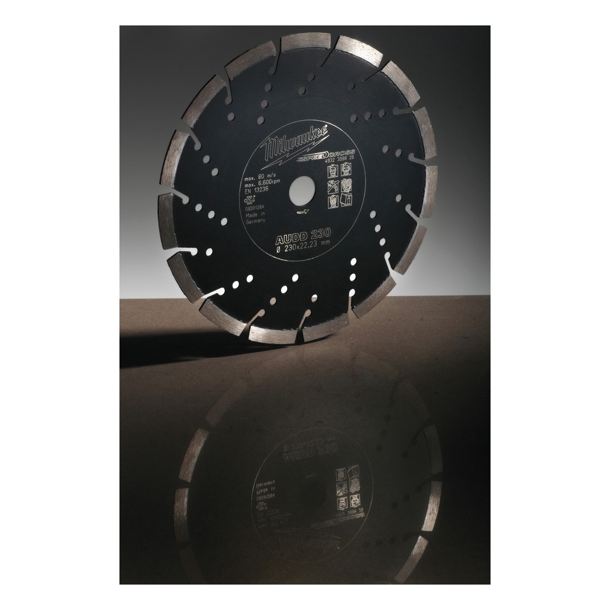 Milwaukee Speedcross Diamanttrennscheibe AUDD 230 mm für abrasive Materialien - 1 Stk.