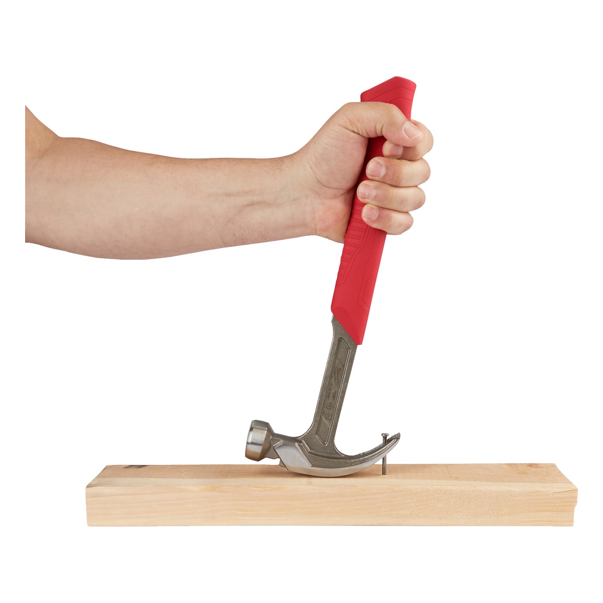 Milwaukee Klauenhammer gekröpft, 570 g, Stahlstiel mit Kunststoffummantelung, Shockshield-Griff, Magnet-Nagelhalter