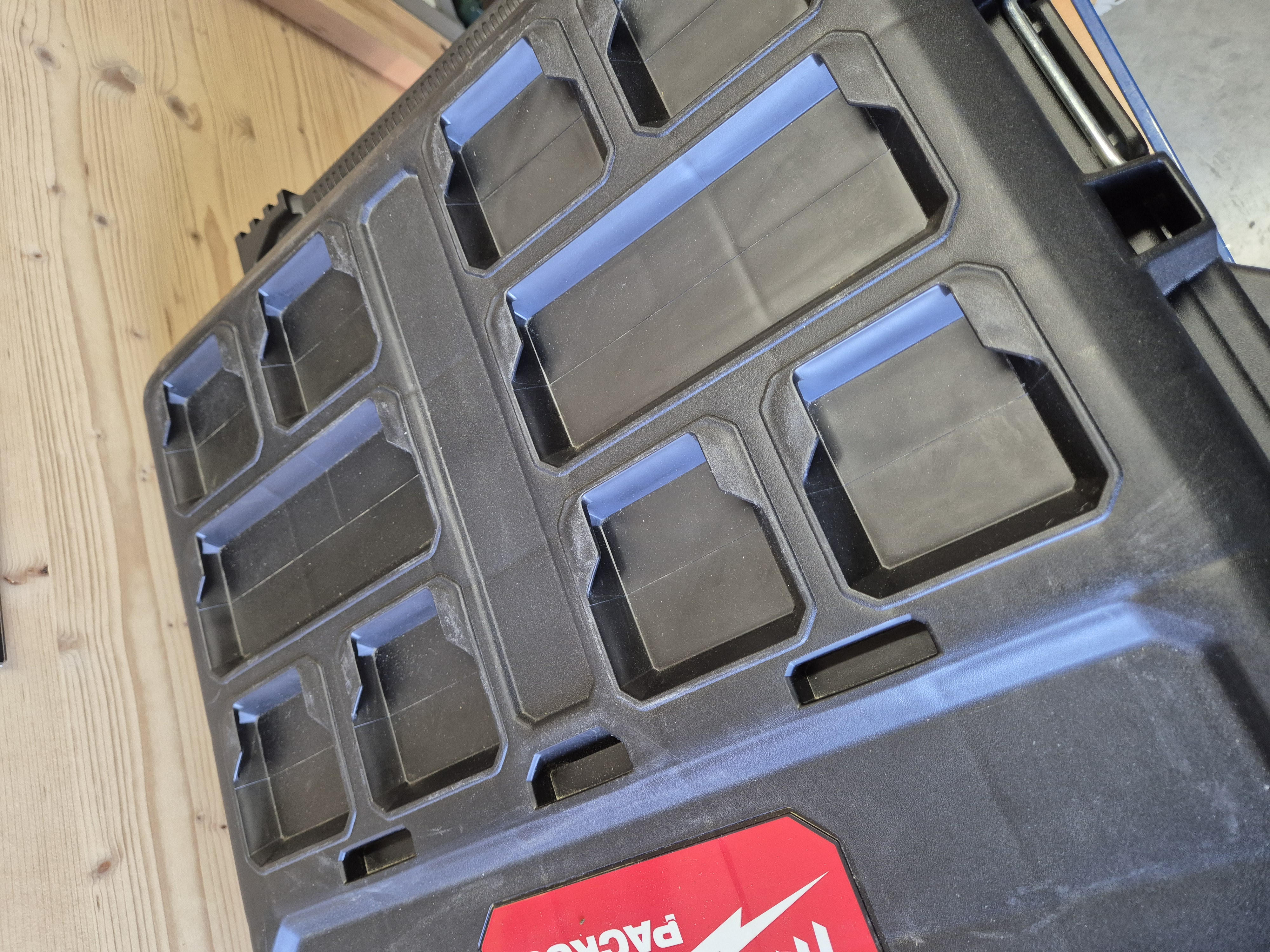 Milwaukee PACKOUT Trolley XL 950 x 600 x 400 mm - 1 Stk. (Gebraucht)