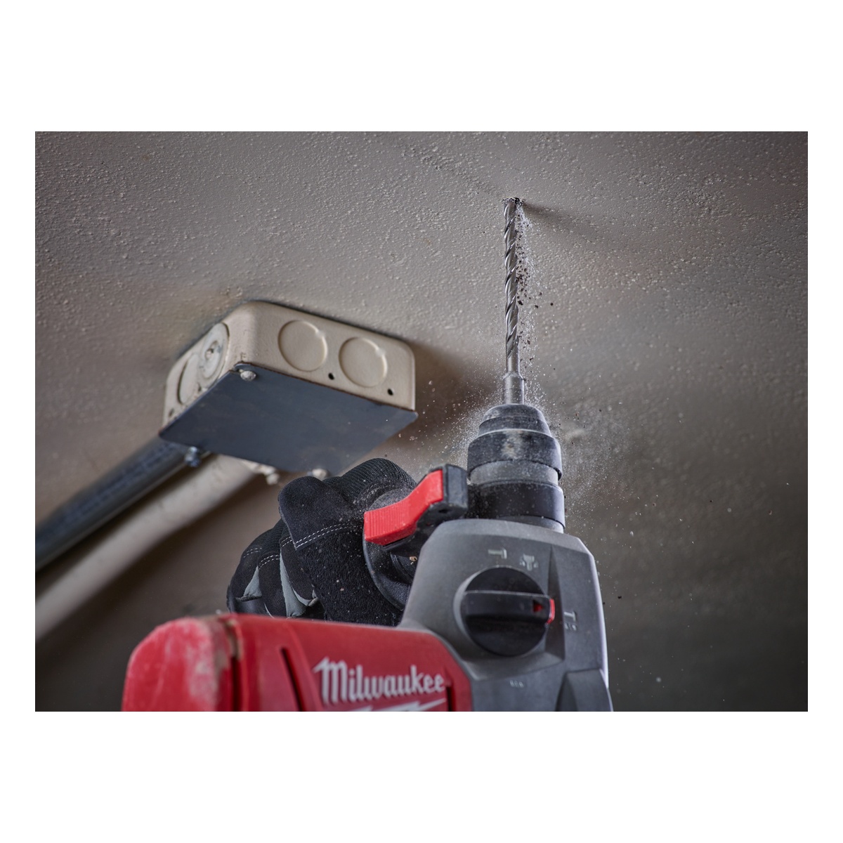 Milwaukee SDS-Plus Starterset 5-teilig, 3 Hammerbohrer Ø 6, 8, 10 mm und Spitz- und Flachmeißel