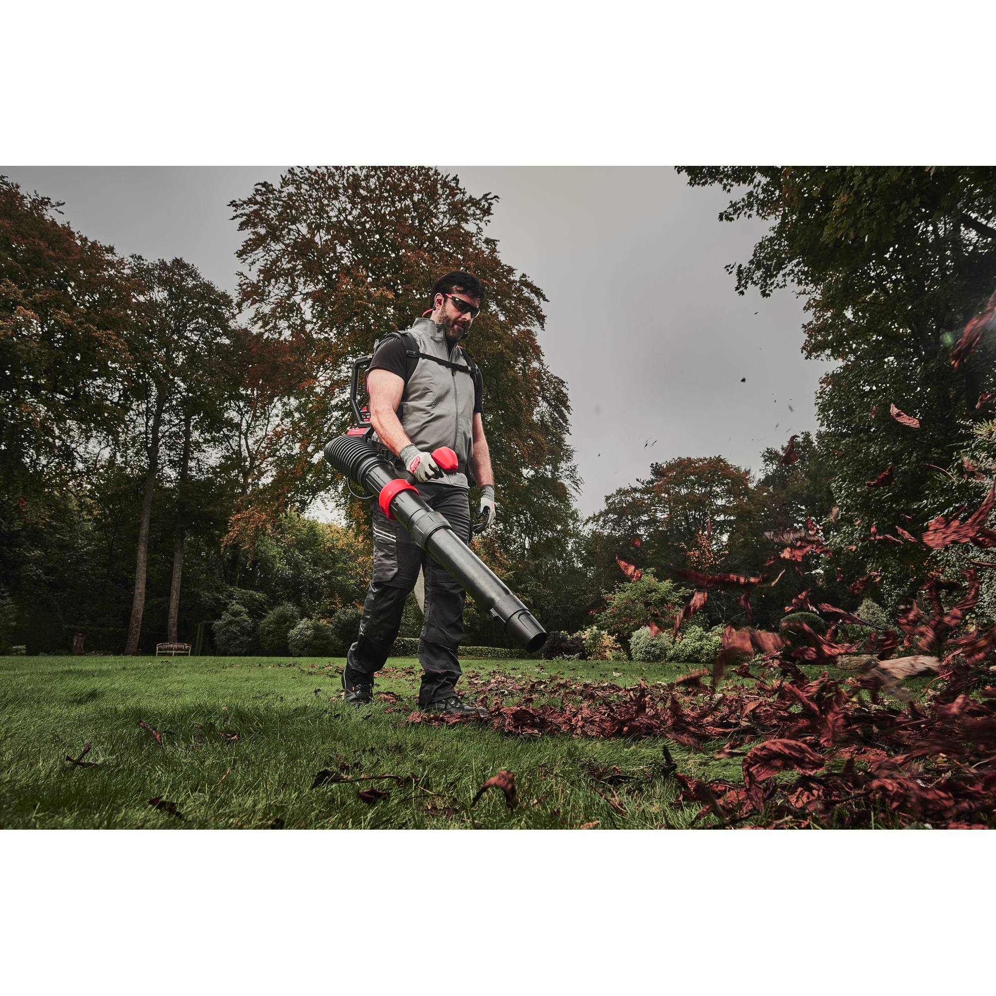 Milwaukee M18 FUEL Akku-Rucksackgebläse M18F2BPB-0 - 1 Stk.