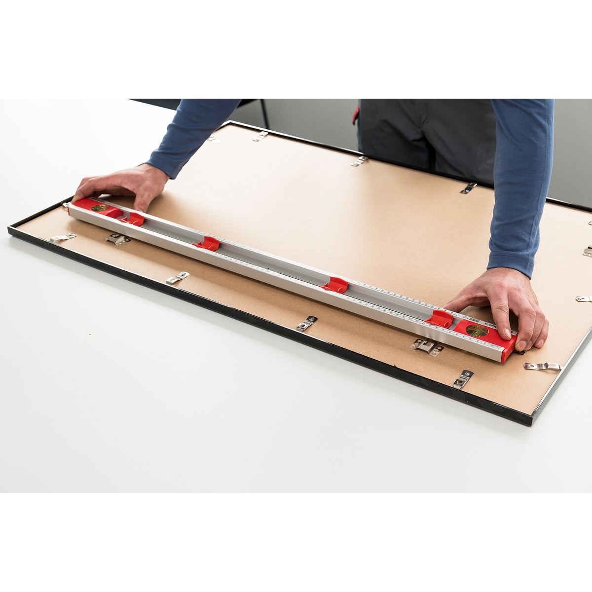 Sola Markier-Wasserwaage MARK-IT, 80 cm, Alu-C-Profil mit Messschiebern und Mittelpunkt-Skala