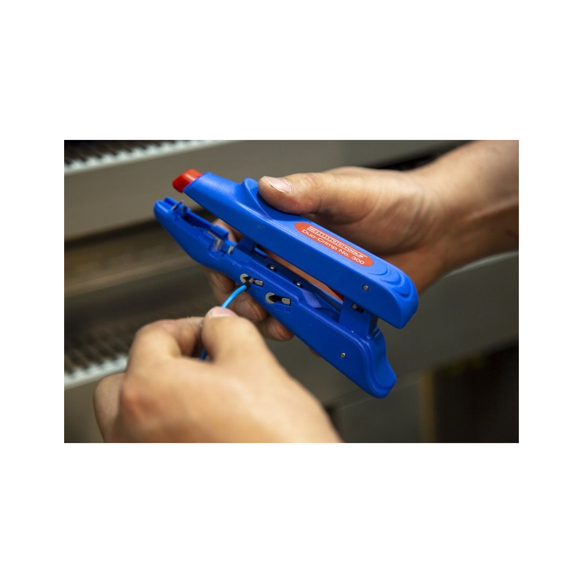WEICON Abisolier- und Crimpzange Duo-Crimp No. 300, 0,5-6 mm², mit Seitenschneider