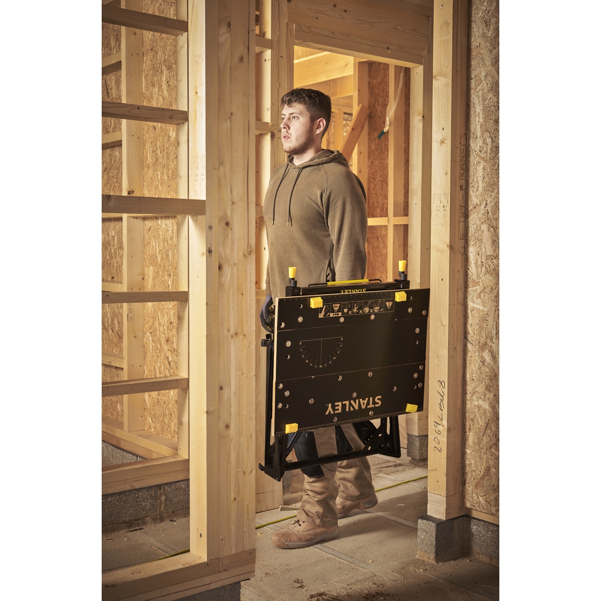 Stanley Workmate Deluxe 2-in-1, Werkbank und Spanntisch, Bambusplatte, bis 250 kg