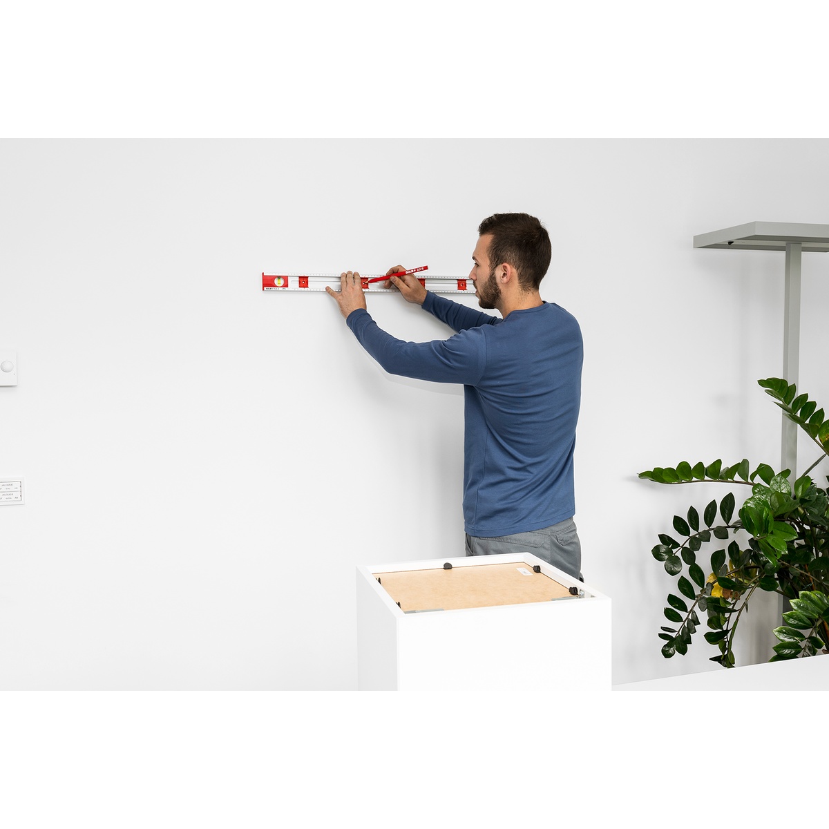 Sola Markier-Wasserwaage MARK-IT, 80 cm, Alu-C-Profil mit Messschiebern und Mittelpunkt-Skala