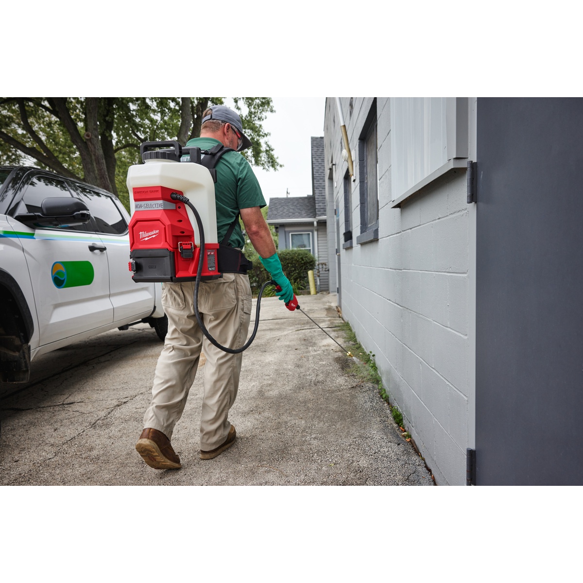 Milwaukee M18 Switch Tank Akku-Rucksack-Sprühgerät M18BBPFP2-0 - 1 Stk. Milwaukee M18 Switch Tank Akku-Rucksack-Sprühgerät M18BBPFP2-0 - 1 Stk.