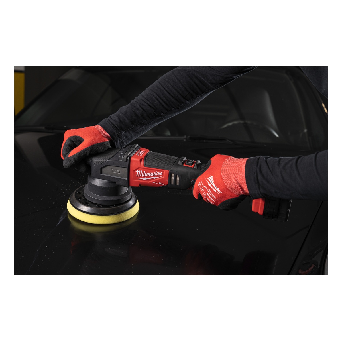 Milwaukee Poliertuch Rot 40 x 40 mm - 2 Stk. Milwaukee Polierschwamm Kletthaftung Gelb 160/20 mm - 2 Stk.