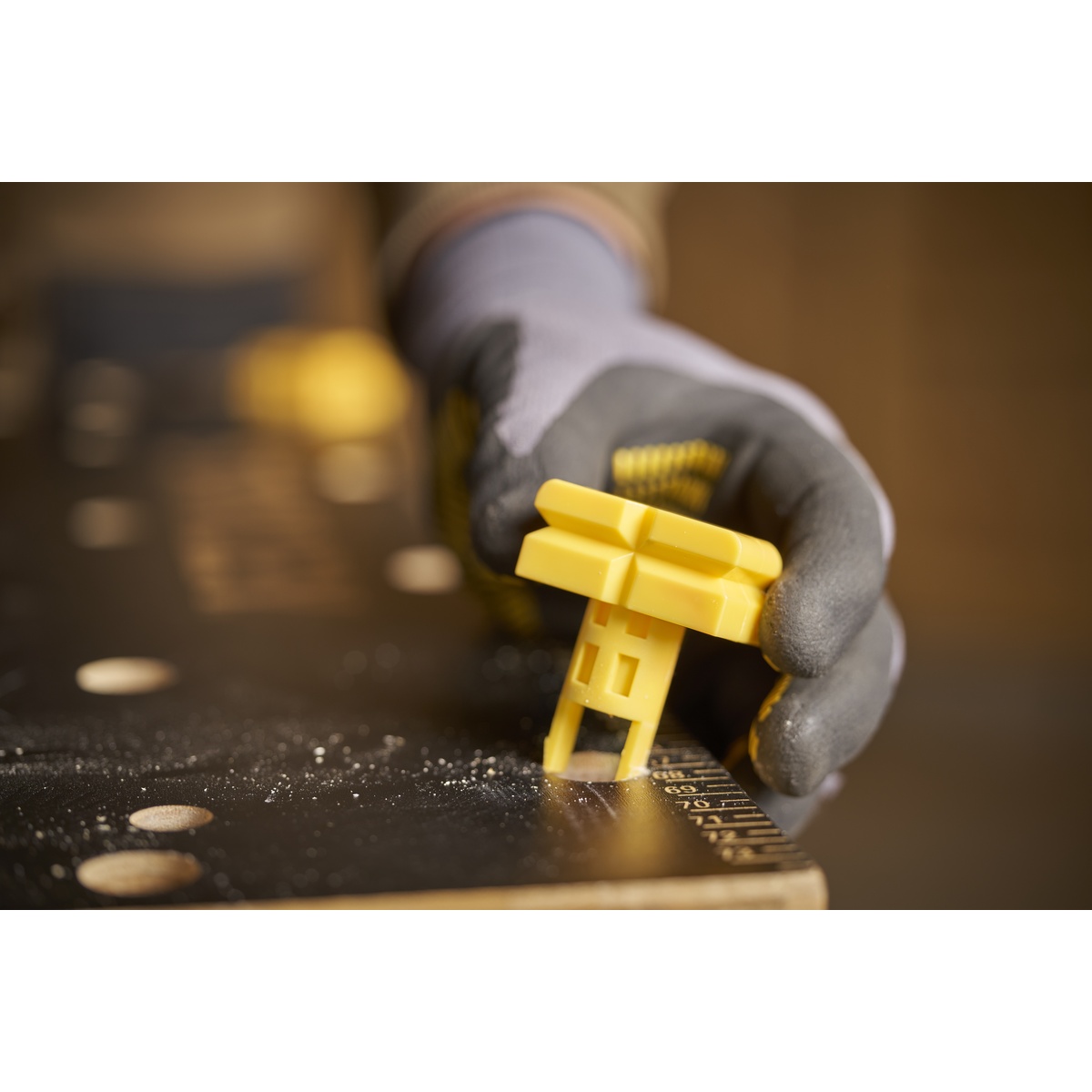 Stanley Workmate Deluxe 2-in-1, Werkbank und Spanntisch, Bambusplatte, bis 250 kg