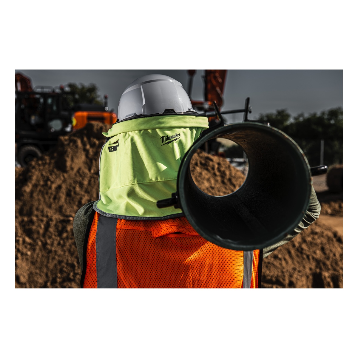 Milwaukee Industrieschutzhelm BOLT 100 unbelüfted, weiß - 1 Stk. Milwaukee Industrieschutzhelm BOLT 100 unbelüfted, weiß - 1 Stk.