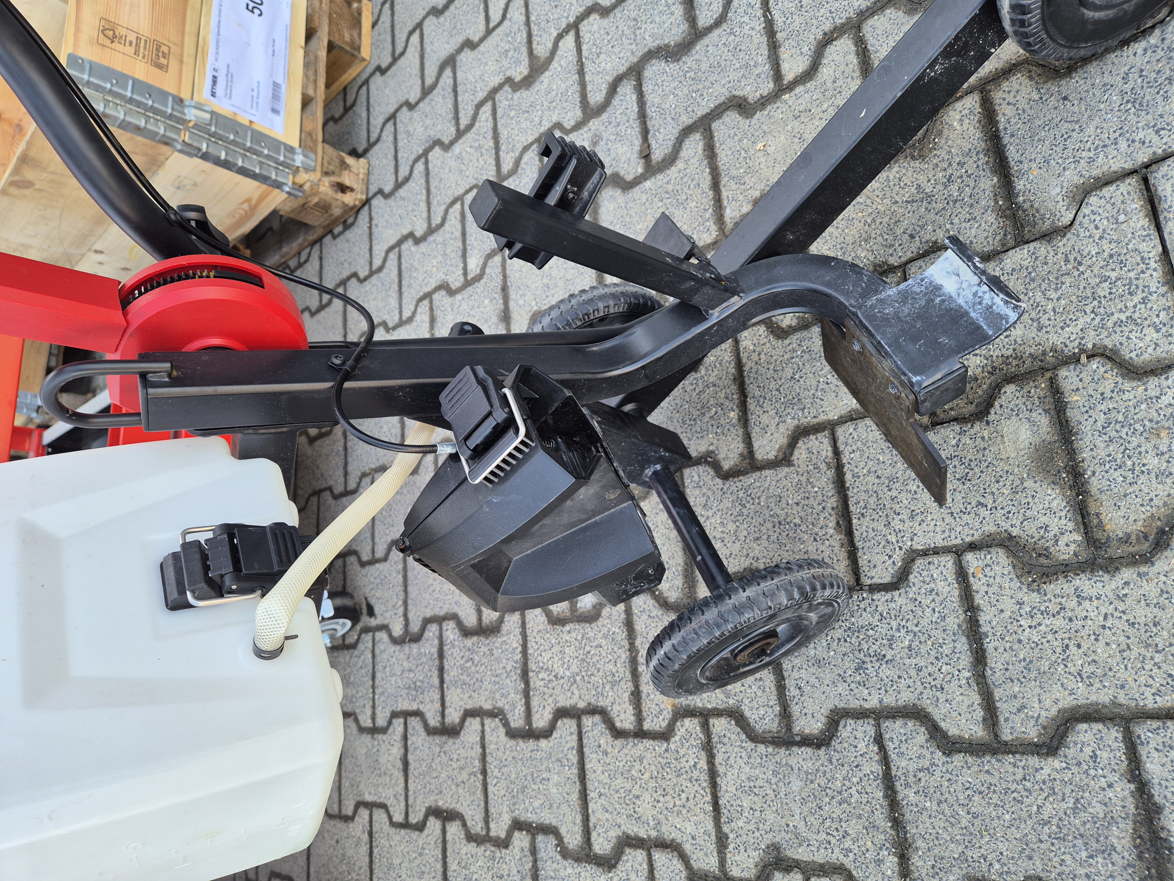 Milwaukee MXFCOSC MX Cut Off Saw Cart XXX (Ausstellungsstück)