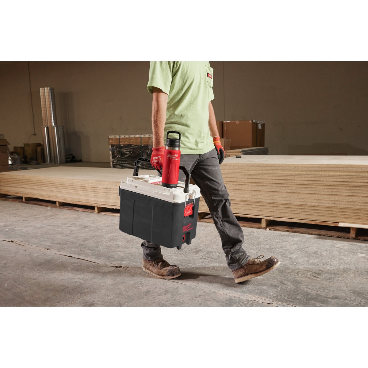 Milwaukee ﻿PACKOUT Isolierflasche 530 ml mit Schraubdeckel, rot - 1 Stk.