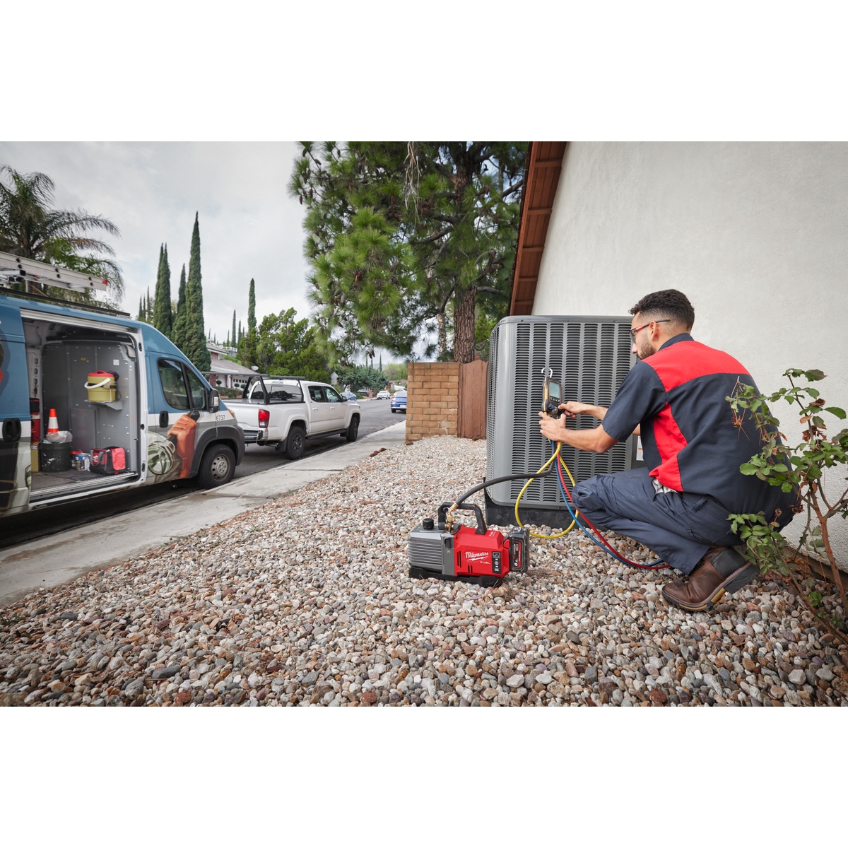 Milwaukee M18 FUEL Akku-Vakuum Pumpe M18FVP5-0 - 1 Stk.