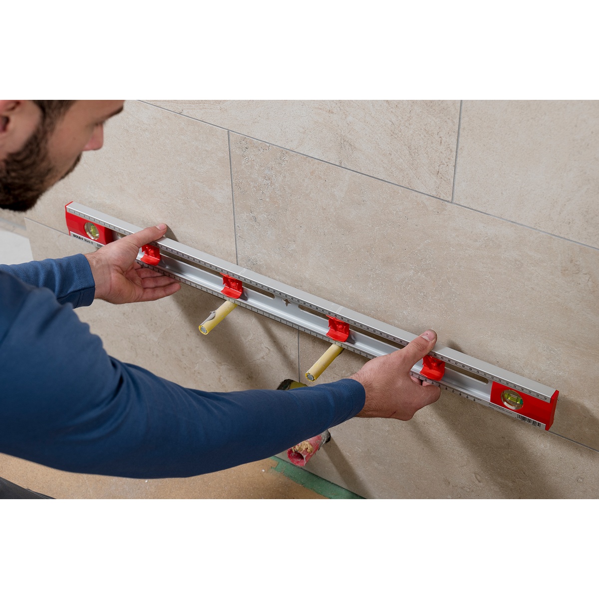Sola Markier-Wasserwaage MARK-IT, 80 cm, Alu-C-Profil mit Messschiebern und Mittelpunkt-Skala
