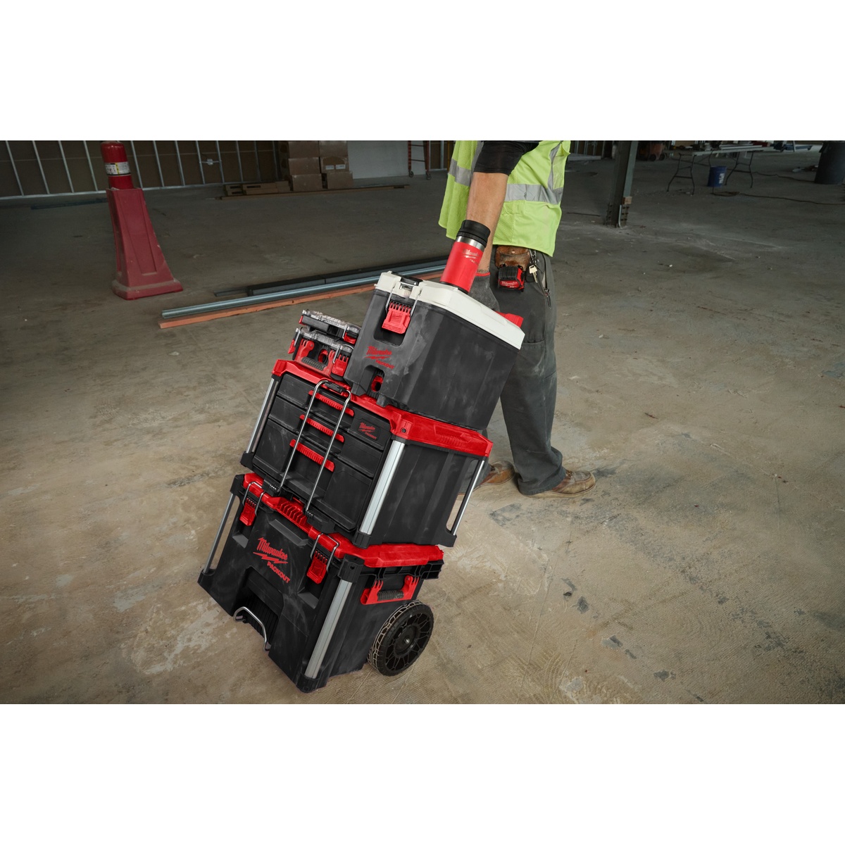 Milwaukee PACKOUT Isolierbecher 355 ml, mit Trinkdeckel, rot - 1 Stk. Milwaukee PACKOUT Isolierbecher 355 ml, mit Trinkdeckel, rot - 1 Stk.